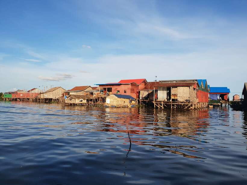 Siem Reap: Kompong Khleang Floating Village Guided Tour - Seasonal Magic on Tonle Sap: When the Village Looks Like It Floats