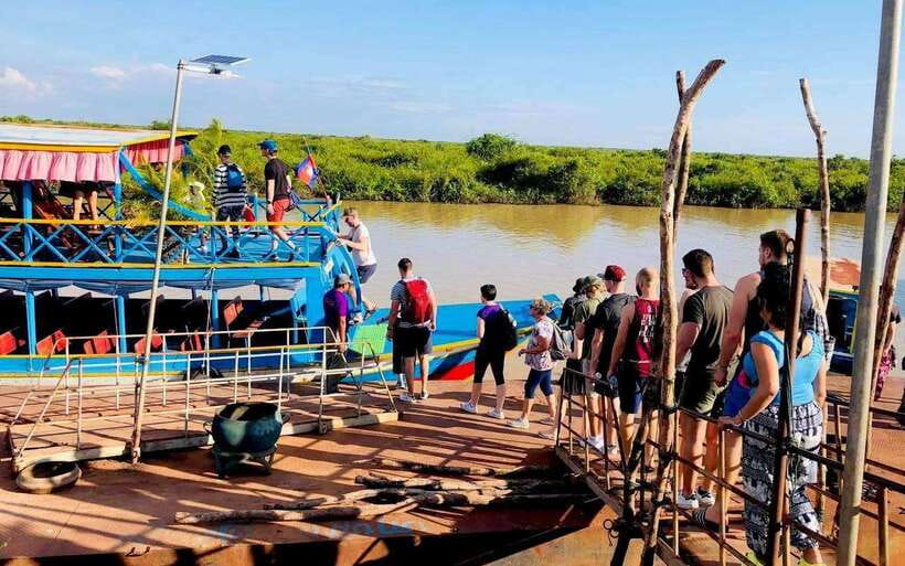 Siem Reap: Kompong Phluk Floating Village Half-Day Tour - Morning vs afternoon timing, and how it affects the vibe