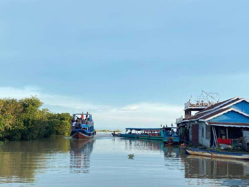Siem Reap: Kompong Phluk Floating Village Half-Day Tour - Optional flooded forest rowing boat in rainy-season months
