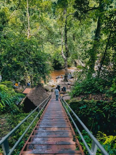 Siem Reap: Kulen Mountain, Beng Mealea, and Kampong Phluk - Kulen waterfall: time to breathe and reset