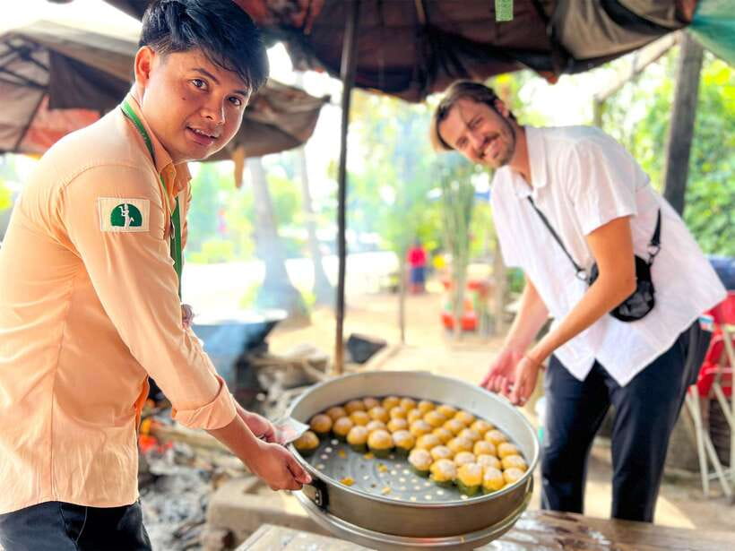 Siem Reap: Kulen Mountain Small Group Tour with Picnic Lunch - Wat Preach Angthom, walking time that adds atmosphere