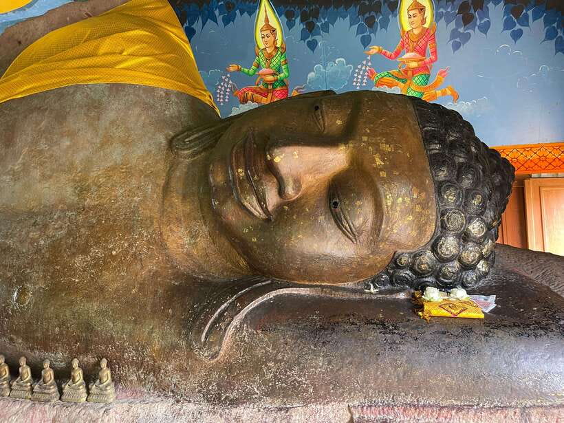 Siem Reap: Kulen Waterfall and Banteay Srei Exploration - Banteay Srei temple: red sandstone carving, Shiva focus, and the Citadel of Women nickname