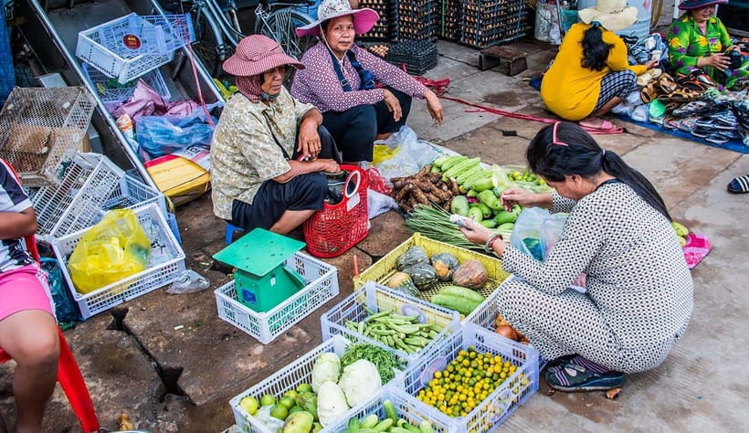 Siem Reap: Morning Cooking Class & Market Tour - Morning Setup: Hotel Pickup, Tuk Tuk Ride, Then the Market