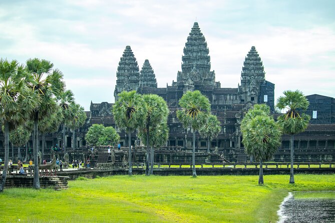 Siem Reap: Private Angkor Wat Sunrise & Tour Around Angkor Park - Ta Prohm: the jungle temple and the photo-friendly ruins