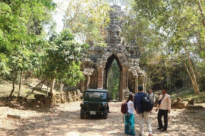 Siem Reap: Private Custom Angkor Wat Tour with Local Guide - Private Angkor Wat Touring in Siem Reap, Without the Rush