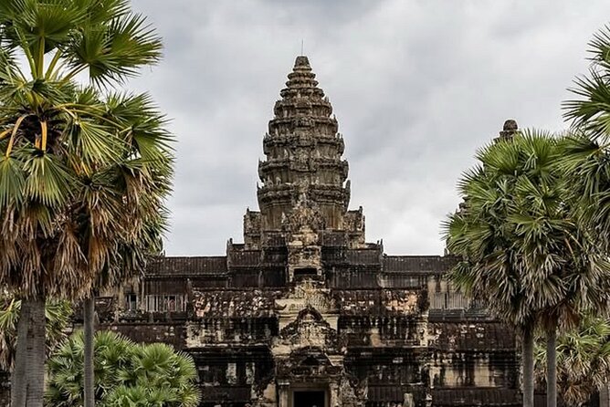 Siem Reap Private Full Day Angkor Wat Tour with Sunset or Sunrise - Price and Park Pass Reality: What the $55 Gets You