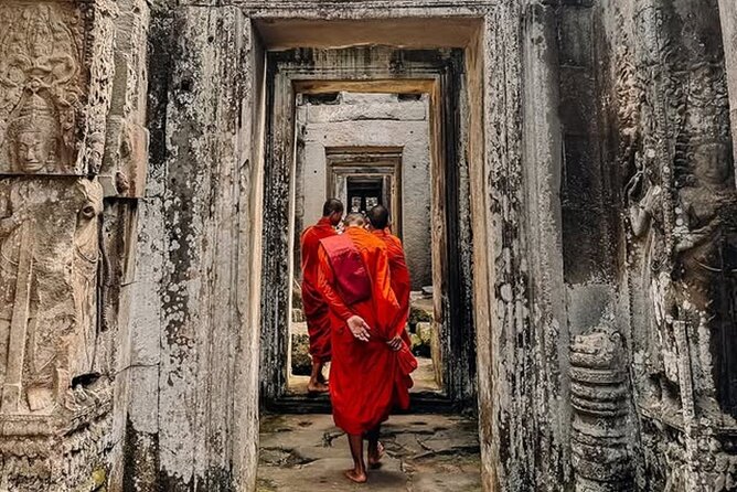 Siem Reap Private Full Day Angkor Wat Tour with Sunset or Sunrise - Angkor Wat: Seeing the Big Picture, Not Just One View