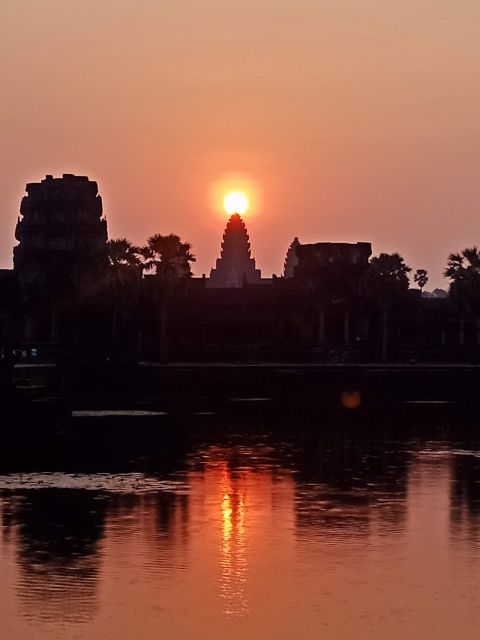 Siem Reap Private Tour: Angkor Wat Sunrise And Banteay Srei - Temple day rules and what to pack so you don’t waste time