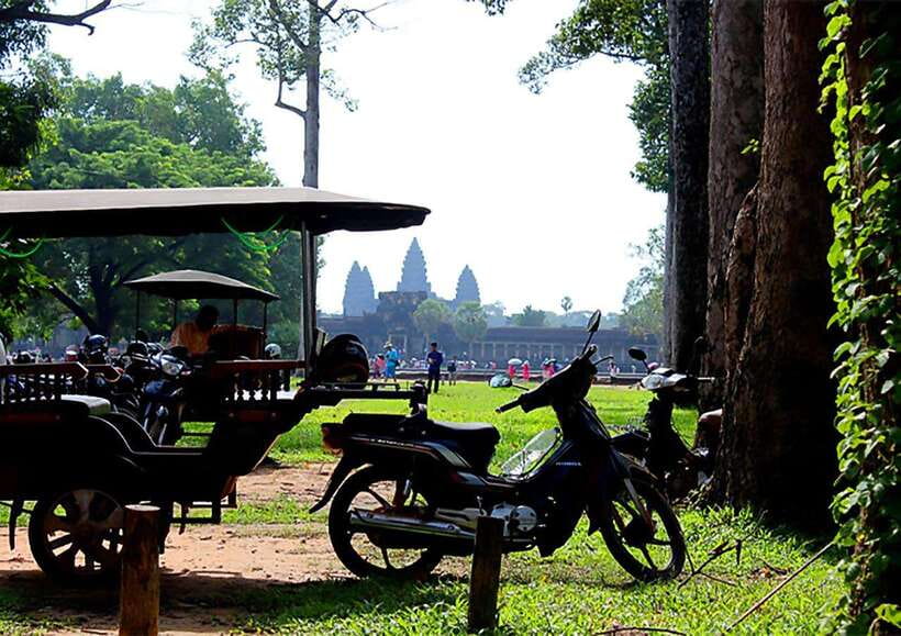 Siem Reap : Private Tuk-Tuk Tour of the Magnificent Temples. - Angkor Thom and Bayon Temple, Best Viewed While It’s Still Morning
