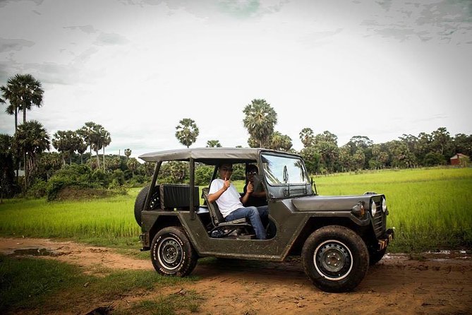 Siem Reap: Silk Farm & Countryside Offbeat Jeep Tour - Krong Siem Reap countryside start, plus the first learning stops