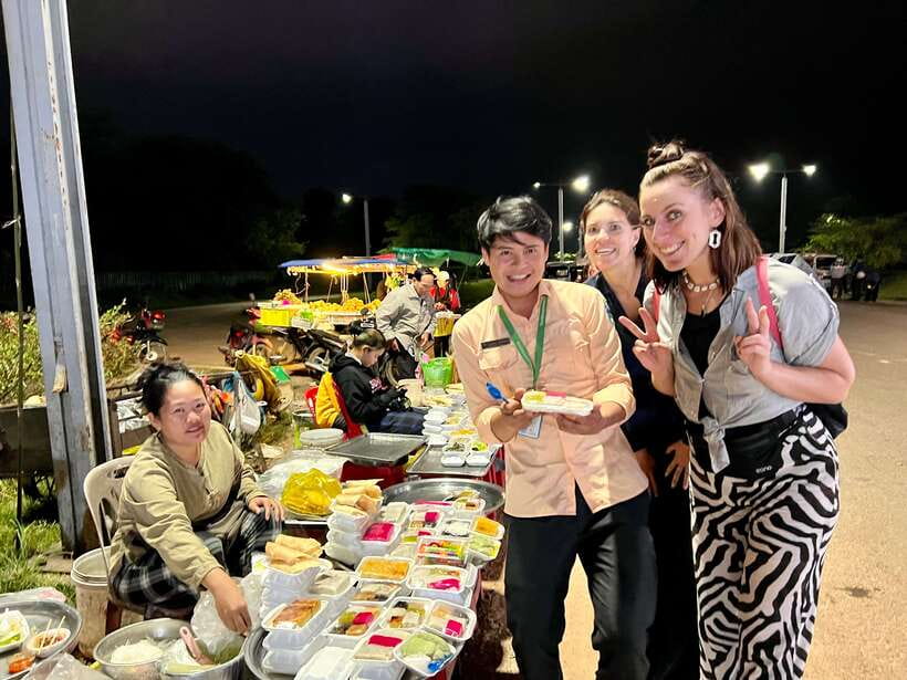 Siem Reap: Small Group Street Food Tour with Tuk-Tuk Ride - Vegetarian alternatives, allergies, and how to keep it safe