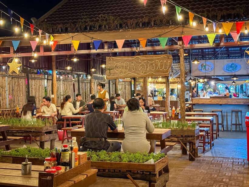 Siem Reap: Street Food Experience by Tuk-Tuk - Stop One, Lort Cha House: Pin Noodle Style and Stir-Fry Lessons