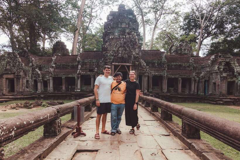 Siem Reap Sunrise Angkor Wat Temple Tour - Food and Drinks: Breakfast Box and Draft Beers