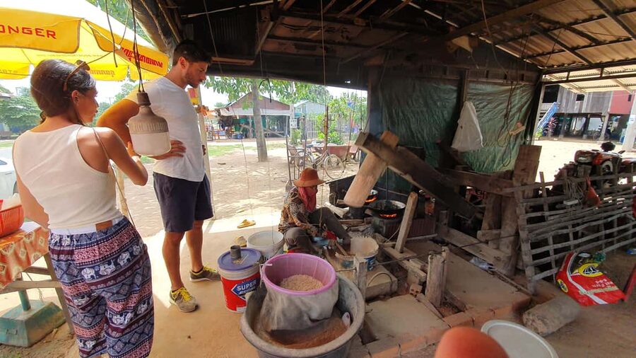 Siem Reap Temple Tour 2-Day with Sunrise/Sunset - Day 2: Banteay Srei carvings, Preah Khan quiet time, and Bakong sunset