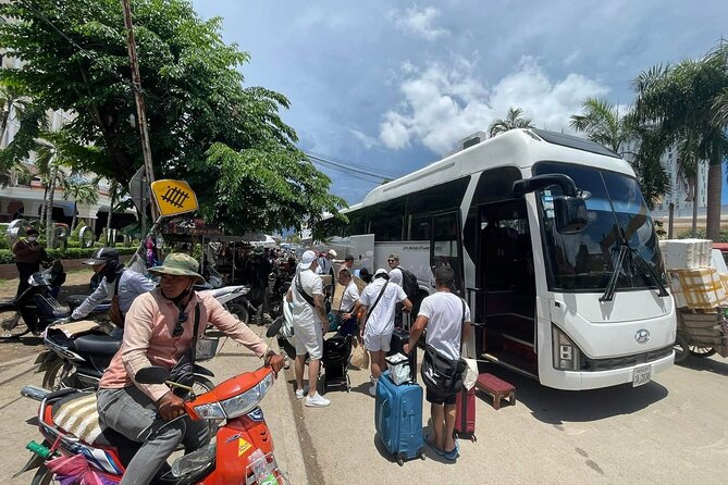 Siem Reap to Laos Border, Don Det, 4000 island, Pakse ,Vientiane - Vientiane for a Capital-City Start in Laos