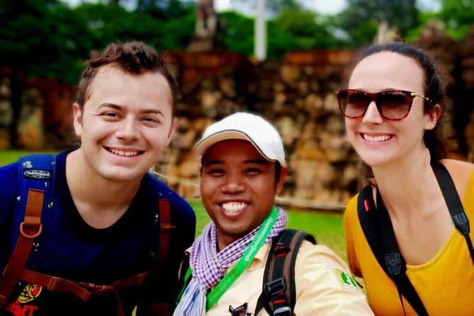 Siem Reap to Phnom Kulen: Waterfalls & 1000 Lingas Tour - Preah Ang Thom pagoda and the Giant Reclining Buddha