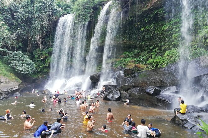 Siem Reap to Phnom Kulen: Waterfalls & 1000 Lingas Tour - Road time, pickup, and the “out of town, into the rainforest” feeling