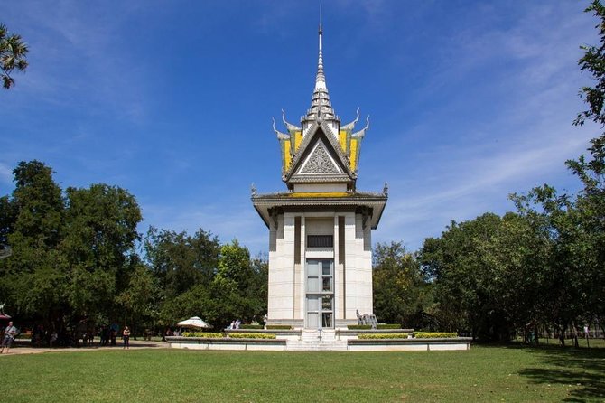 Siem Reap to Phnom Penh by Private Car or Minivan - Comfort planning: toilets, water, and what to eat