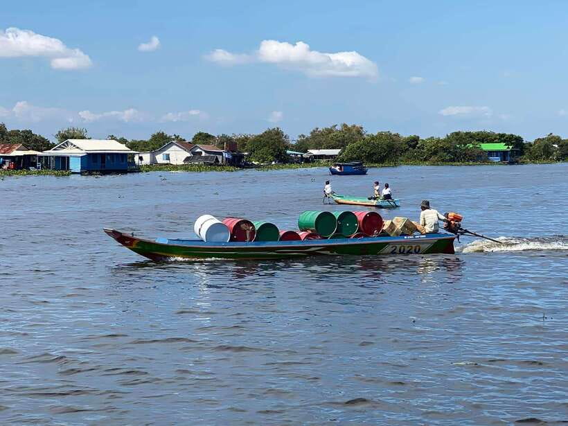Siem Reap: Tonle Sap, Kampong Phluk & Floating Village Tour - Kampong Phluk Stilt Houses: Seeing Why They Exist