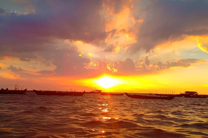 Siem Reap, Tonle Sap Lake, Kompong Phluk, Floating Village Tour - Walking Kompong Phluk: stilt houses, school areas, and real questions