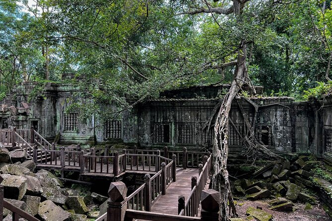 Siem Reap Tourist Attractions 2 Day Angkor Wat Shared Tour - Angkor Thom Core: Bayon Faces, Baphuon, and the Terrace Highlights