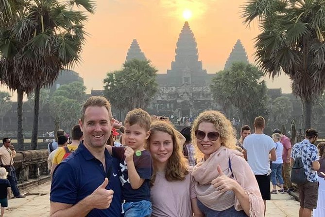 Sunrise Angkor Wat Temple Half Day Tour ( Small-Group Tour) - Angkor Thom and the south gate stop: where the story tightens