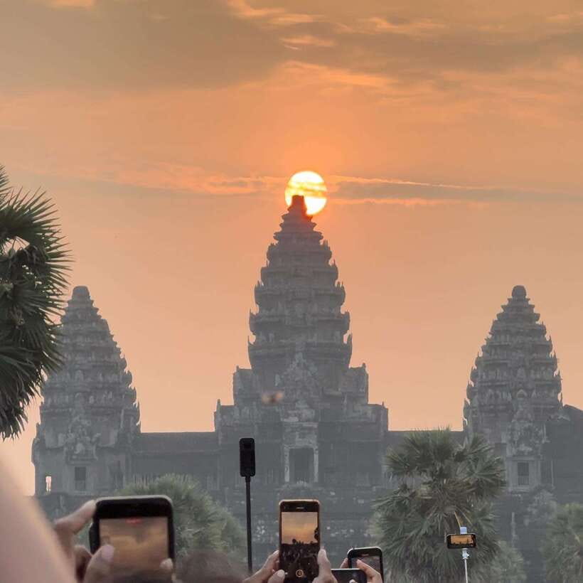 Sunrise at Angkor Wat Temple: 3-Hour Private Tour - Hotel pickup, air-conditioned van, and the little comforts that help
