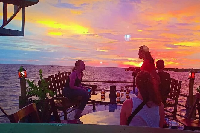 Sunset Dinner and drinks includes a Floating Village cruise tour. - Timing on Tonle Sap Lake: why 3:30 pm works
