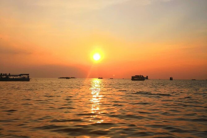 Sunset Dinner and drinks includes a Floating Village cruise tour. - Drinks on board: what all-inclusive really means here