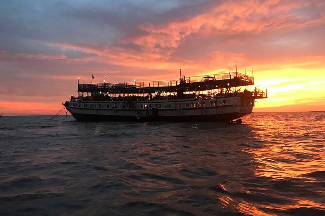 Sunset Dinner and drinks includes a Floating Village cruise tour. - Getting there smoothly: pickup and the boat changes