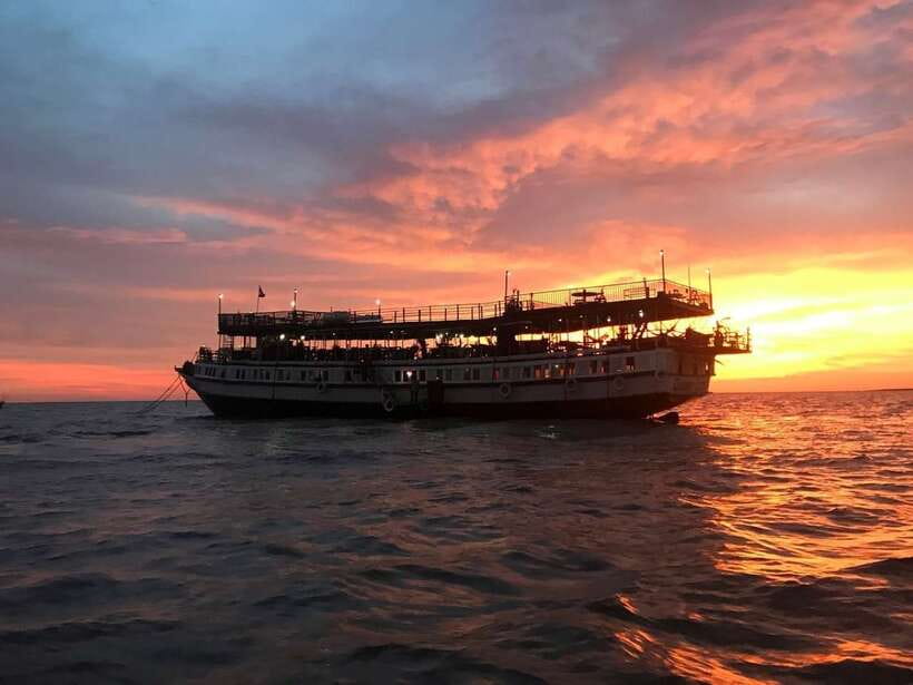 Sunset Dinner Tour: Tonle Sap Lake Floating Village - Lotus farm stop: why this flower matters, not just how it looks