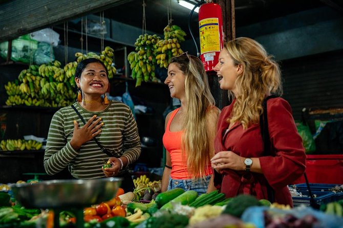 The 10 Tastings of Siem Reap With Locals: Private Street Food Tour - Stop 5, Wat Damnak: Temple Pass-By Moments and Lily Pond Scenery