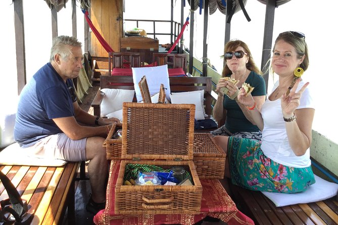 Tonle Sap Lake-Floating Villages-Mangrove Forest - Food and cold drinks: lunch that actually makes the day easier