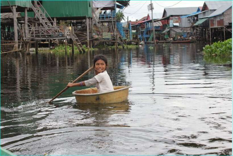Tonle Sap Tour of Kompong Phluk Village & Evening Food tour - A Short Khmer Village Visit on Land: Comparing Life Off the Water