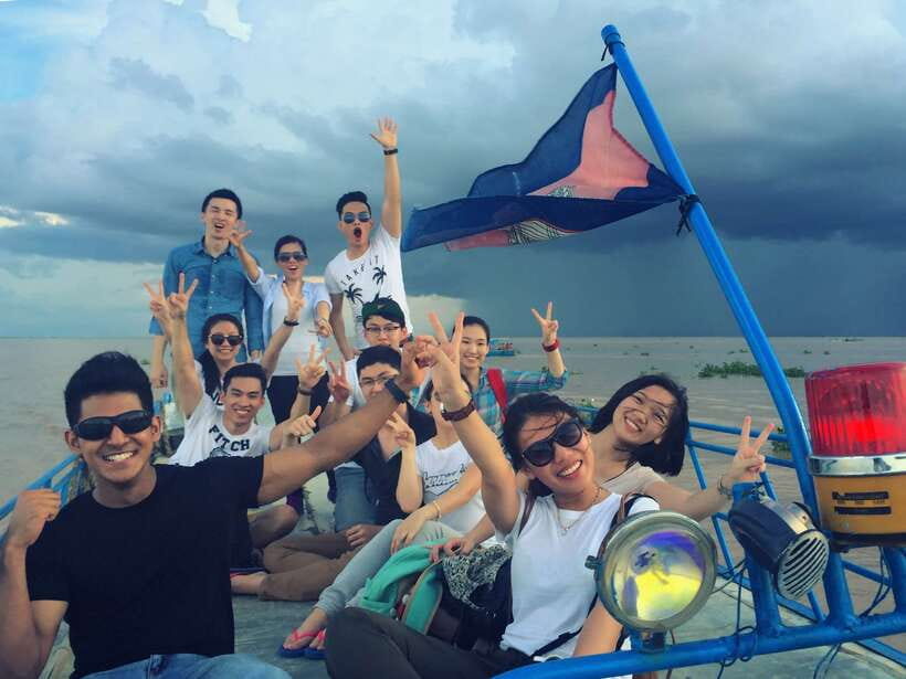 Tonle Sap Tour of Kompong Phluk Village & Evening Food tour - From Siem Reap to Kompong Phluk: A Shared Boat Ride That Builds in Scenery