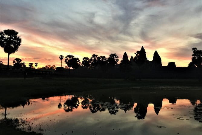 Traditional Khmer Water Blessing by Monk and Lotus Farm Visit - The lotus farm visit: farming, harvesting, and why Tonle Sap matters