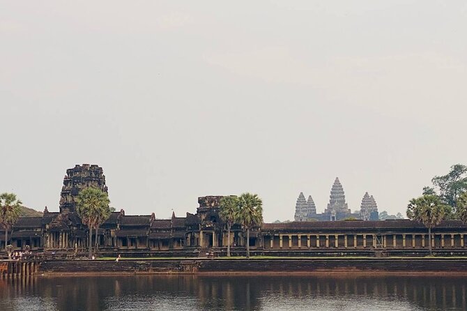 Transfer from Siem Reap Airport to Hotels in Siem Reap - Who should book this transfer in Siem Reap