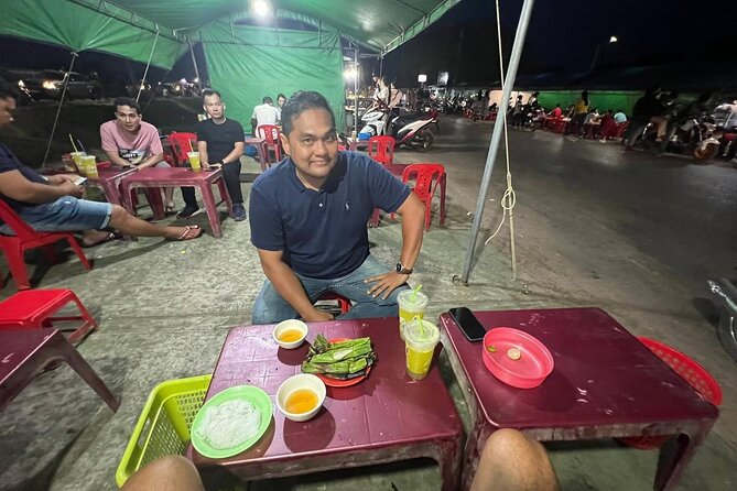 Ultimate Siem Reap Food Tour (10 Locals Tasting with Drinks & Transport) - Wat Damnak stop: starting with local atmosphere before you snack