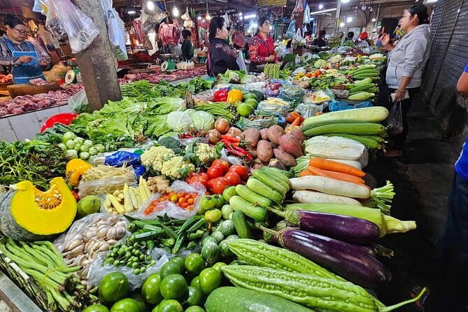 Ultimate Siem Reap Food Tour by Tuk Tuk - 20 Tastings, 8 Stops - Pagoda-Path Street Stops: Two Signature Dishes on the Way Back to Town
