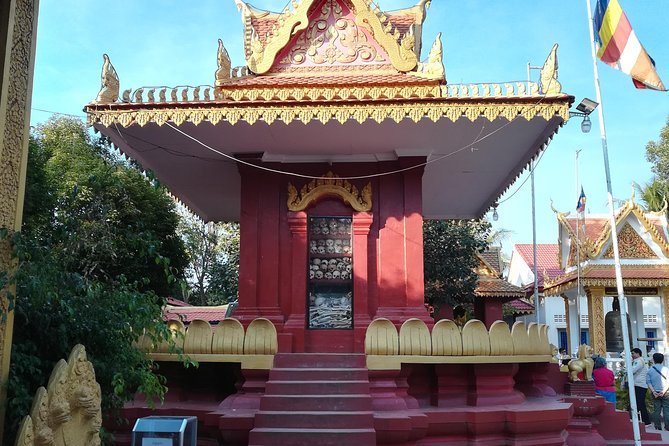 War Museum, Killing Field and Floating village ( Chong Kneas) Tour - War Museum Cambodia: Vehicles, Weapons, and Guided Storytelling