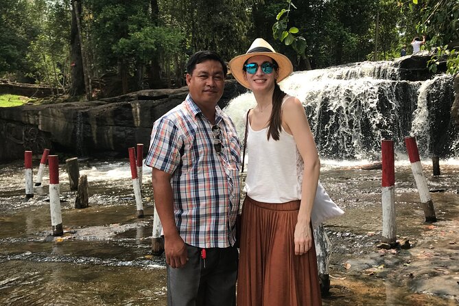 Waterfall & River of 1000 Siva Linga- Kulen Mountain Private Tour - Preah Ang Thom Pagoda: Prayers, Siva Lingas, and the Reclining Buddha Climb